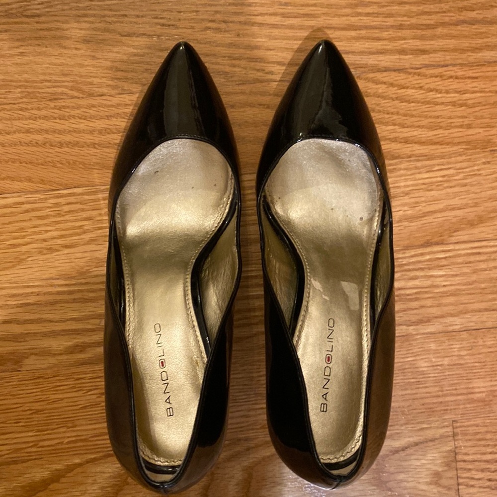 Bandolino patent leather heels